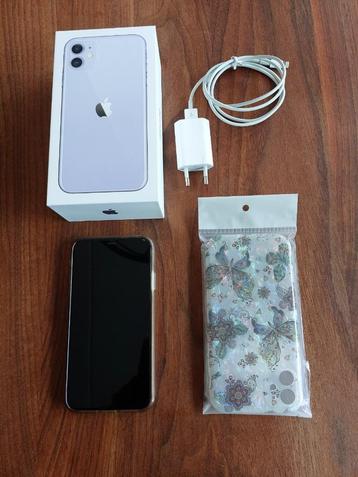 Een iPhone 11 met 64GB met nieuw hoesje beschikbaar voor biedingen