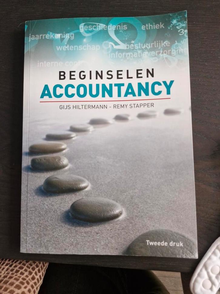 Beginselen Accountancy - Hiltermann & Stapper, Boeken, Studieboeken en Cursussen, Zo goed als nieuw, HBO, Beta, Ophalen of Verzenden