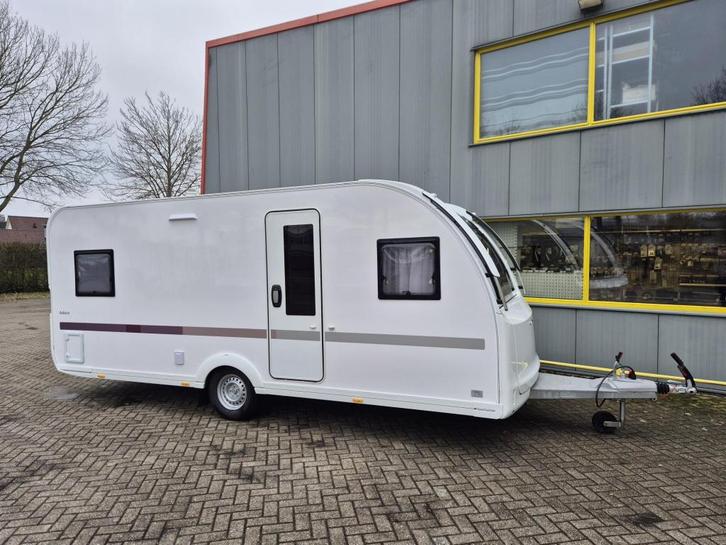 Adria Adora 522 UP Model 2026, Caravans en Kamperen, Caravans, Bedrijf, tot en met 4, 1250 - 1500 kg, Rondzit, Adria, Dwarsbed