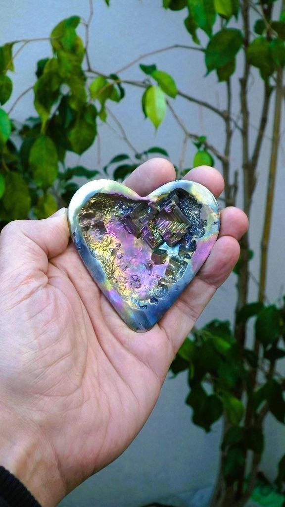 Handgemaakt Bismuth Hart, Verzamelen, Mineralen en Fossielen, Mineraal, Verzenden