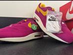 Nike Air Max Dynamic Berry Maat 46, Kleding | Heren, Schoenen, Overige kleuren, Nike, Nieuw, Ophalen of Verzenden