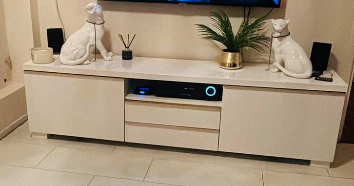 Tv meubel, Huis en Inrichting, Kasten | Televisiemeubels, Zo goed als nieuw, Minder dan 100 cm, 25 tot 50 cm, Ophalen of Verzenden