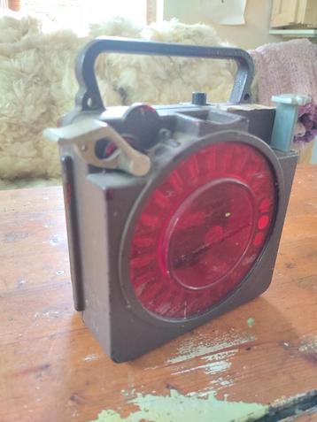 Vintage Benzing duivenklok beschikbaar voor biedingen