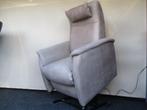 NIEUWSTAAT sta-op relax fauteuil stof beige, Huis en Inrichting, Fauteuils, Ophalen of Verzenden, Zo goed als nieuw, 50 tot 75 cm