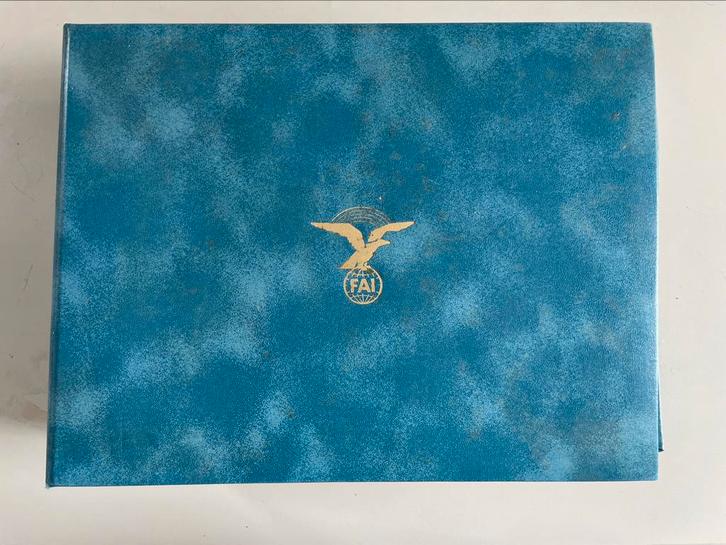 Postzegel verzameling boek FAI (Fédération Aéronautique Int., Postzegels en Munten, Postzegels | Volle albums en Verzamelingen