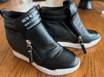 Leuke zwarte schoentjes maat 35, Kleding | Dames, Schoenen, Ophalen, Nieuw, Zwart, Sneakers of Gympen
