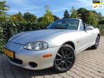 Mazda MX-5 1.6i Exclusive , Leder / Stoelverwarming / Blueto, Auto's, Mazda, 13 km/l, Achterwielaandrijving, Gebruikt, Zwart