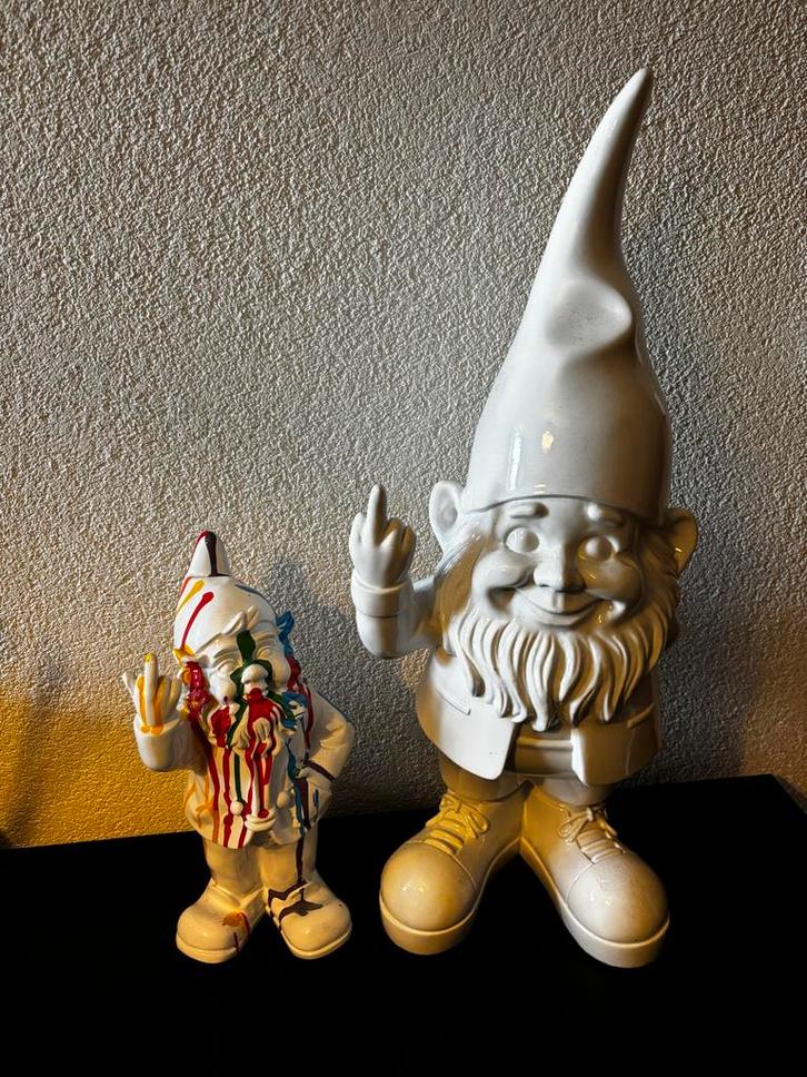 Grappige kabouters met middelvinger omhoog, Verzamelen, Beelden en Beeldjes, Nieuw, Ophalen of Verzenden