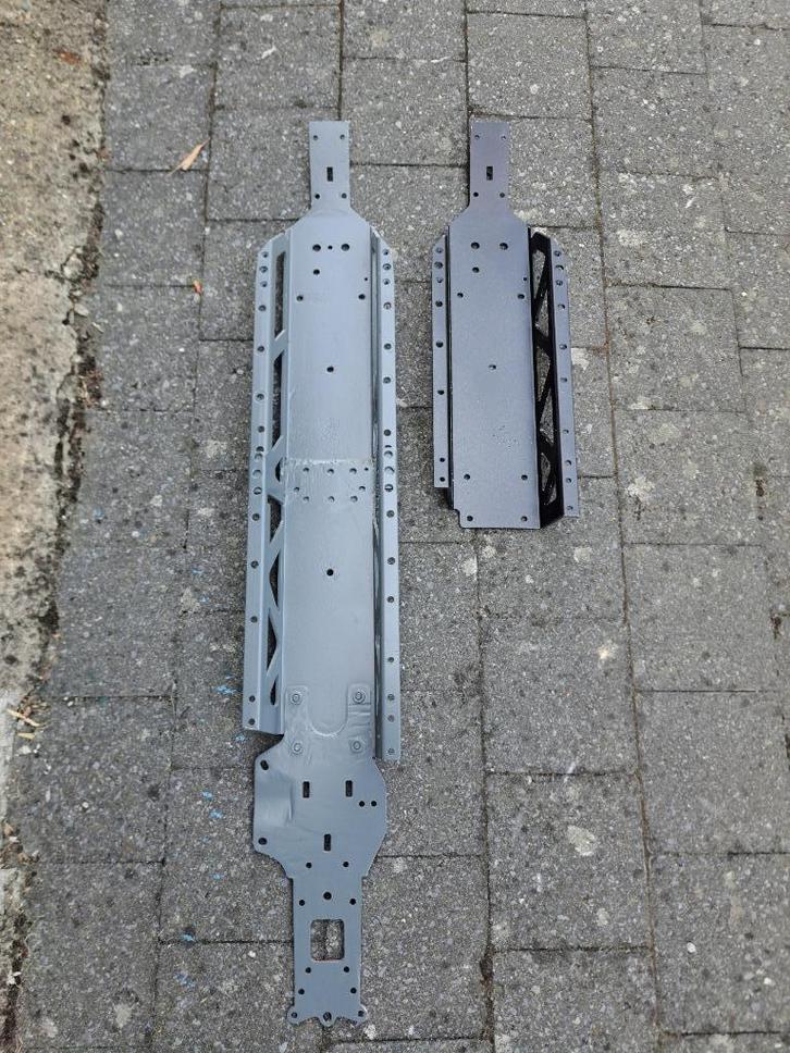 Hpi baja 1/4 chassis met bijhorende kooi, Hobby en Vrije tijd, Modelbouw | Radiografisch | Auto's, Nieuw, Auto offroad, Benzine