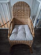 Rotan schommelstoel inclusief kussen, Ophalen, Zo goed als nieuw, Bruin, Eén
