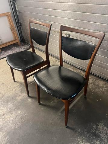 Vintage scandinavische stoelen set van 2 beschikbaar voor biedingen
