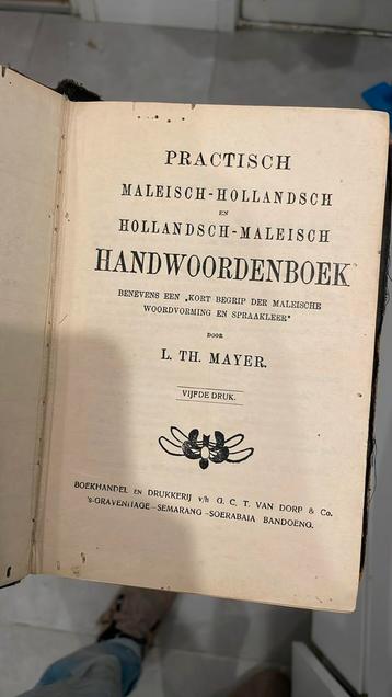 Practisch Maleisch-Hollandsch en Hol- Mal Handwoordenboek beschikbaar voor biedingen