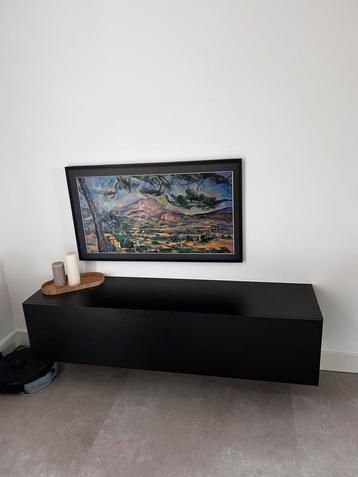 Zwevend Tv meubel mat zwart 155 izgs beschikbaar voor biedingen