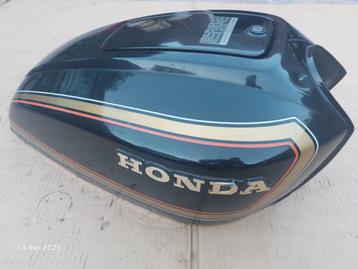 Honda CB 750 motor tank oldtimer met sleutel beschikbaar voor biedingen