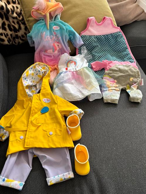Poppenkleding set o.a Baby Born, Kinderen en Baby's, Speelgoed | Poppen, Gebruikt, Babypop, Ophalen of Verzenden