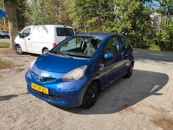 Toyota Aygo 1.0 12V Vvt-i 3DRS MMT 2008 Blauw beschikbaar voor biedingen