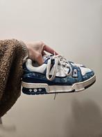 Louis vuitten sneaker maat 33, Gebruikt, Jongen of Meisje, Louis, Schoenen