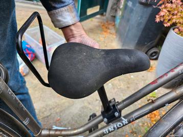 Kinderzitje voor op stang - in prima staat beschikbaar voor biedingen