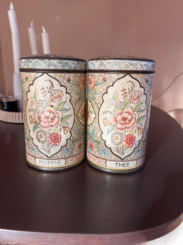 Vintage Blikken gebloemd Koffie & Thee, Huis en Inrichting, Woonaccessoires | Kandelaars en Kaarsen, Gebruikt, Metaal, Beige, Ophalen of Verzenden