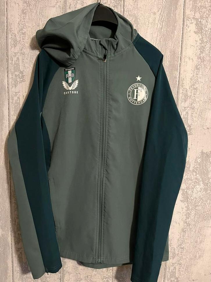 Trainingspak Maat S: 2024/2025, Kleding | Heren, Sportkleding, Zo goed als nieuw, Voetbal, Maat 46 (S) of kleiner, Groen, Ophalen of Verzenden