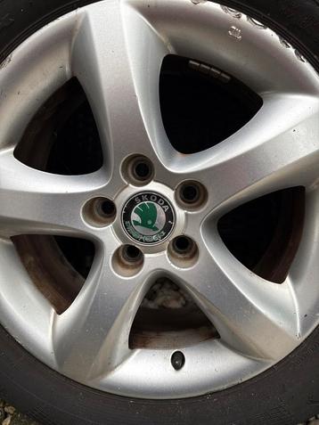Skoda Winterbanden met Velgen 15 inch beschikbaar voor biedingen
