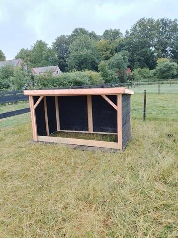 Schuilstal laag, Douglas Naturel of zwart, op maat gemaakt beschikbaar voor biedingen