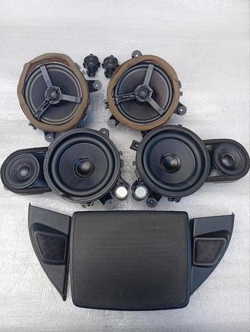 Volvo OEM XC90 Premium Audio speaker set complete beschikbaar voor biedingen