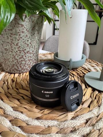 Canon RF 50mm f/1.8 lens – zo goed als nieuw beschikbaar voor biedingen