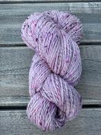 Handgesponnen merino wol met tweed, Hobby en Vrije tijd, Breien en Haken, Ophalen of Verzenden, Nieuw, Breien of Haken, Wol of Garen