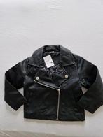 ZWART BIKER JASJE IMMITATIE LEER MAAT 98/104, Ophalen of Verzenden, Nieuw, Meisje, Jas