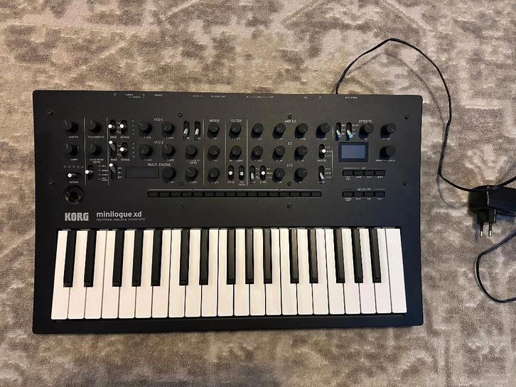 Korg Minilogue XD – Polyfone Analoge Synth + Doos, Muziek en Instrumenten, Synthesizers, Zo goed als nieuw, Overige aantallen