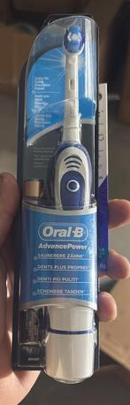 Partijhandel 50x nieuwe oral-b tandenborstels, Ophalen, Oral-b, Nieuw, A