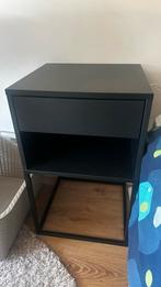 Zwarte Nachtkastje, Huis en Inrichting, Slaapkamer | Nachtkastjes, Gebruikt, Minder dan 45 cm, Ophalen of Verzenden, Minder dan 55 cm