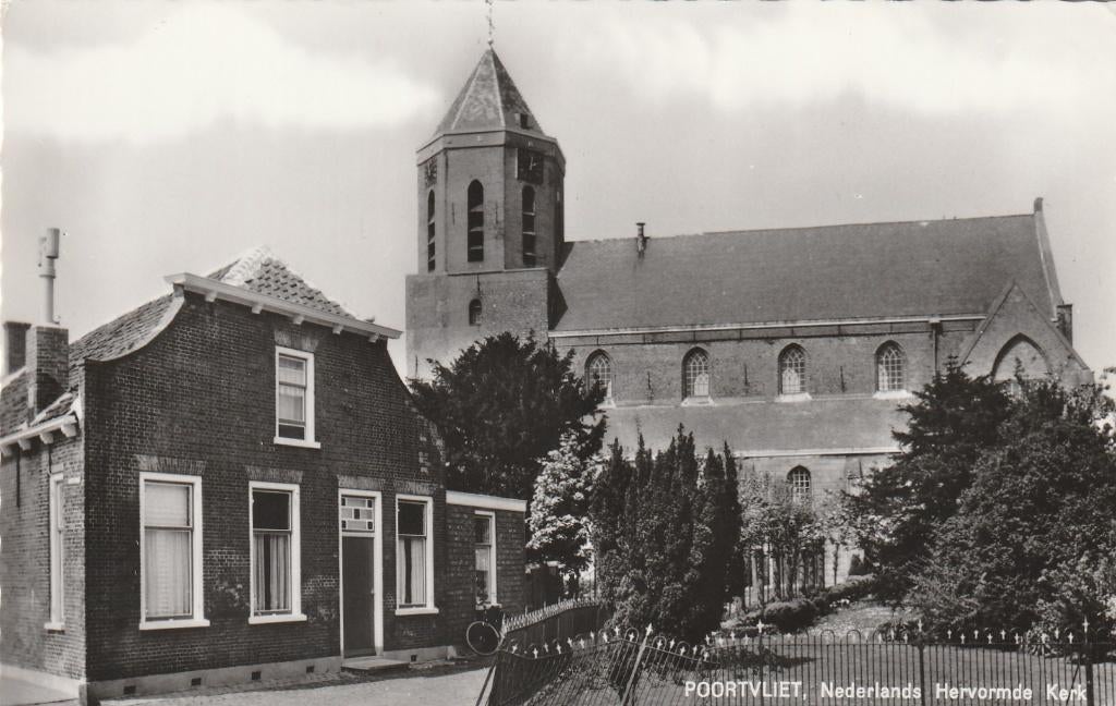 POORTVLIET Dorpsgezicht met N.H. Kerk, Verzenden, 1960 tot 1980, Ongelopen, Zeeland
