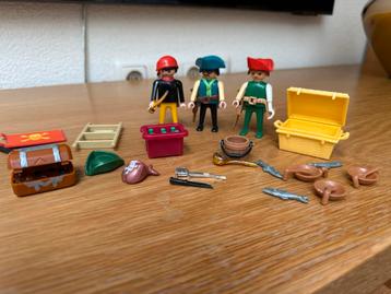 Playmobil piraten met accessoires beschikbaar voor biedingen