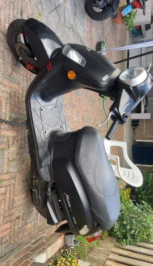 Sym fiddle, Fietsen en Brommers, Snorfietsen en Snorscooters, Gebruikt, SYM, Benzine, Ophalen of Verzenden