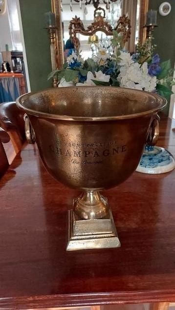 Grote vaas, bokaal,champagekoeler goud hoog 37cm ø 30cm beschikbaar voor biedingen