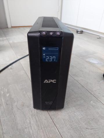 APC Back-UPS Pro 900va beschikbaar voor biedingen