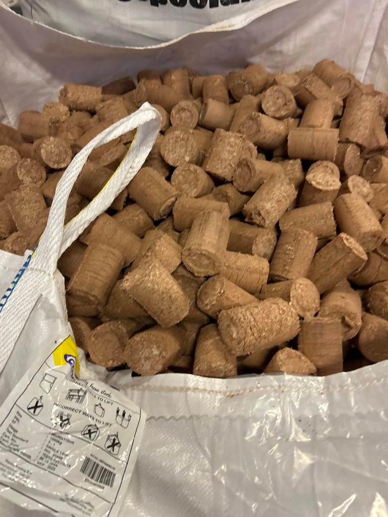 Houtbriketten.., 6 m³ of meer, Ophalen, Overige houtsoorten, Blokken