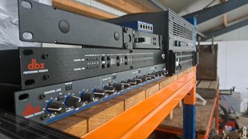 dbx afs224 beschikbaar voor biedingen