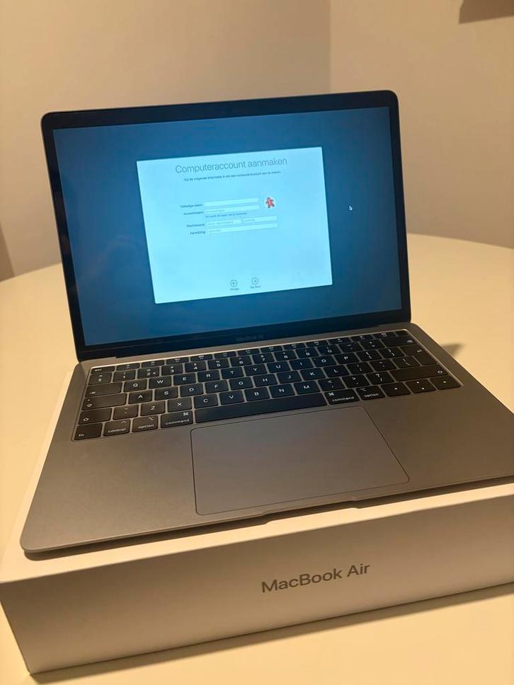Apple MacBook Air (2018), Computers en Software, Windows Laptops, Zo goed als nieuw, 13 inch, SSD, Minder dan 2 Ghz, 8 GB, Ophalen of Verzenden