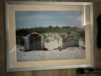 Wisssllijst met foto van 2 strandhuisjes op Texel 85 x 65 cm, Ophalen, 50 tot 75 cm, Zo goed als nieuw, Schilderij