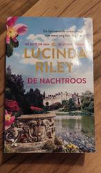 Lucinda Riley - De nachtroos, Lucinda Riley, Ophalen of Verzenden, Zo goed als nieuw, Nederland