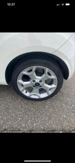 Ford Ka 1.2 51KW 2015 Wit nieuwe APK, Auto's, Voorwielaandrijving, Stof, 1242 cc, 4 cilinders