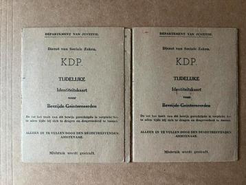 Set identiteitskaarten voor bevrijde geïnterneerden beschikbaar voor biedingen