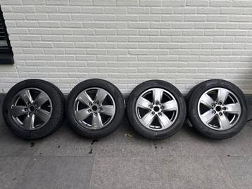 MINI Winterset 195/60 R16 Pirelli Cinturato beschikbaar voor biedingen