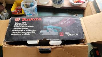 Makita elektrische bandschuurmachine beschikbaar voor biedingen