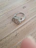 Antieke, Tibetaanse ring met sponskoraal. Maat 17.5., Ophalen of Verzenden, Zilver, Ring, Met edelsteen