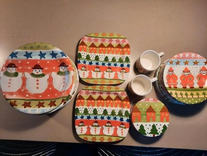 Vrolijk Kerstservies - naieve stijl Albert Heijn jaren 90, Huis en Inrichting, Keuken | Servies, Gebruikt, Bord(en), Overige stijlen