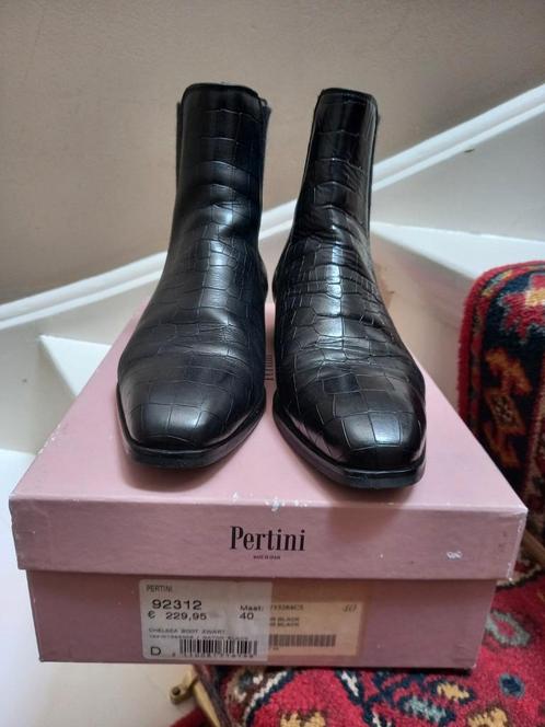 Prachtige kwaliteit zwarte enkellaarzen Pertini mt. 40, Kleding | Dames, Schoenen, Zo goed als nieuw, Zwart, Ophalen of Verzenden